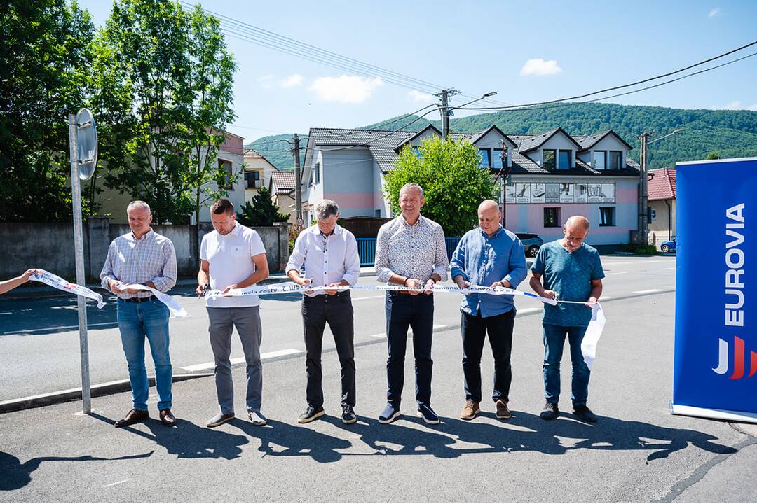 FOTO: Dokončená rekonštrukcia cesty v Domaniži, foto 2