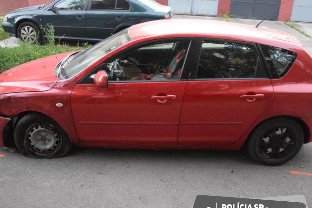 FOTO: Muž v skorých ranných hodinách nafúkal dve promile alkoholu, foto 3