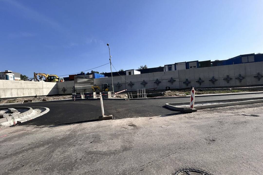 FOTO: Výstavba kruhovej križovatky v Handlovej, foto 6