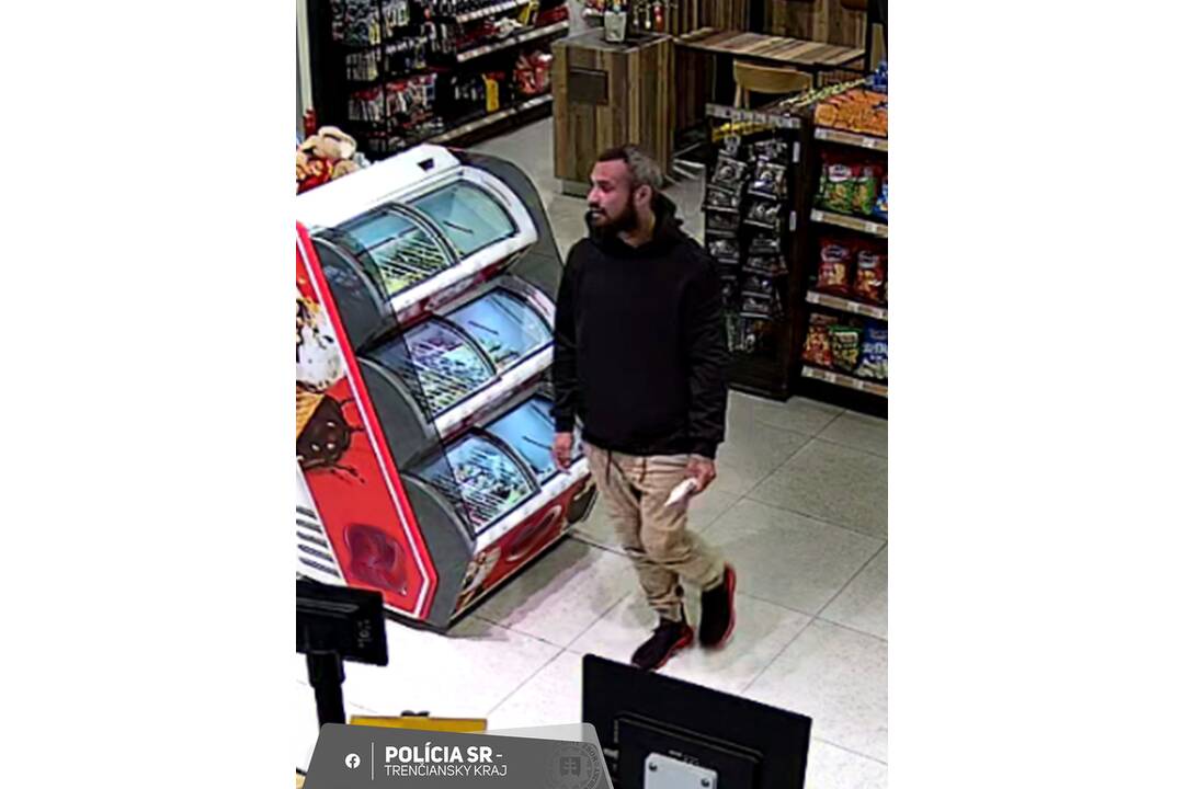 FOTO: Nepoznáte ich? Hľadá ich polícia , foto 2