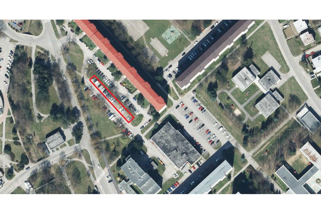 FOTO: Opravy na parkoviskách v Dubnici nad Váhom, foto 2