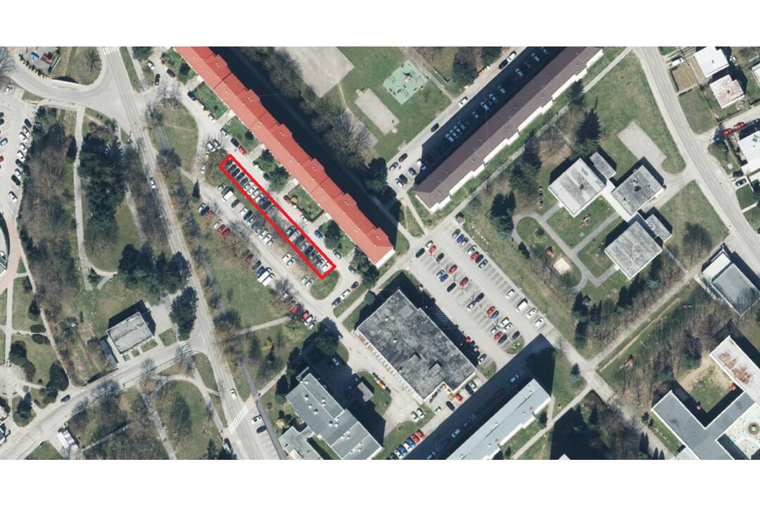 FOTO: Opravy na parkoviskách v Dubnici nad Váhom, foto 4