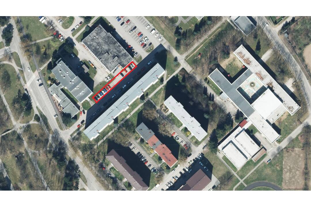 FOTO: Opravy na parkoviskách v Dubnici nad Váhom, foto 3