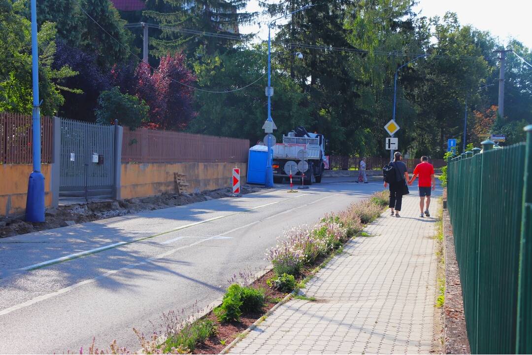 FOTO: Oprava chodníka v Dubnici nad Váhom, foto 3