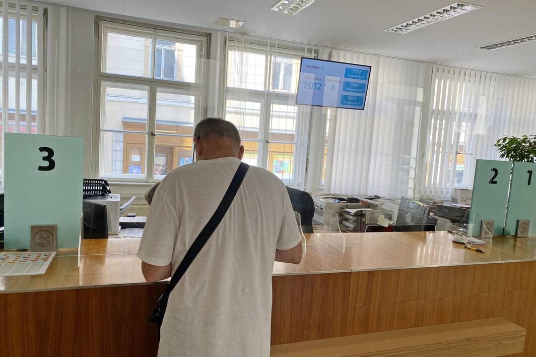 FOTO: Nový vyvolávací systém v Klientskom centre mestského úradu v Trenčíne, foto 4