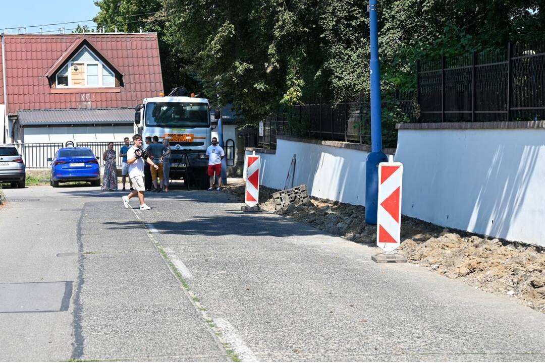 FOTO: Rekonštrukcia chodníkov v Dubnici nad Váhom, foto 4