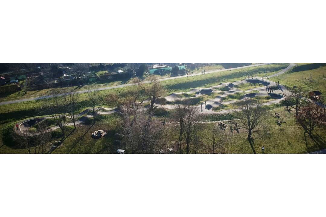 FOTO: Pumptracková dráha v Považskej Bystrici, foto 10