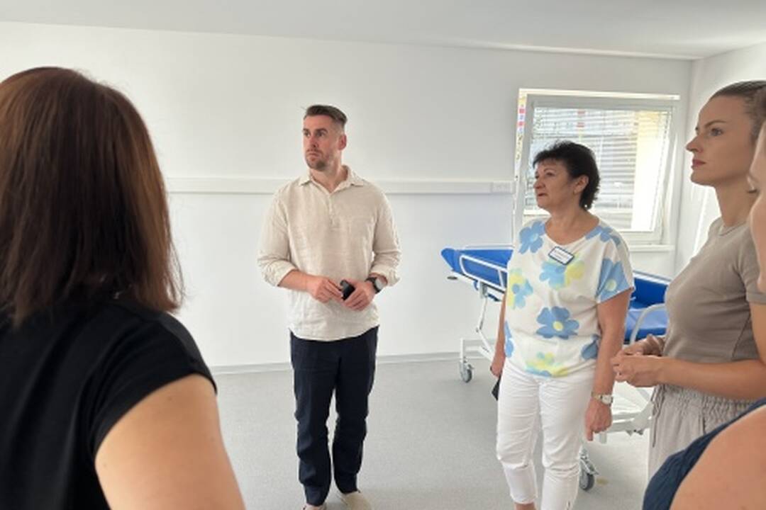 FOTO: Zariadenie pre seniorov Dubina v Dubnici nad Váhom je zrekonštruované. Seniori už bývajú v priestranných izbách, foto 3