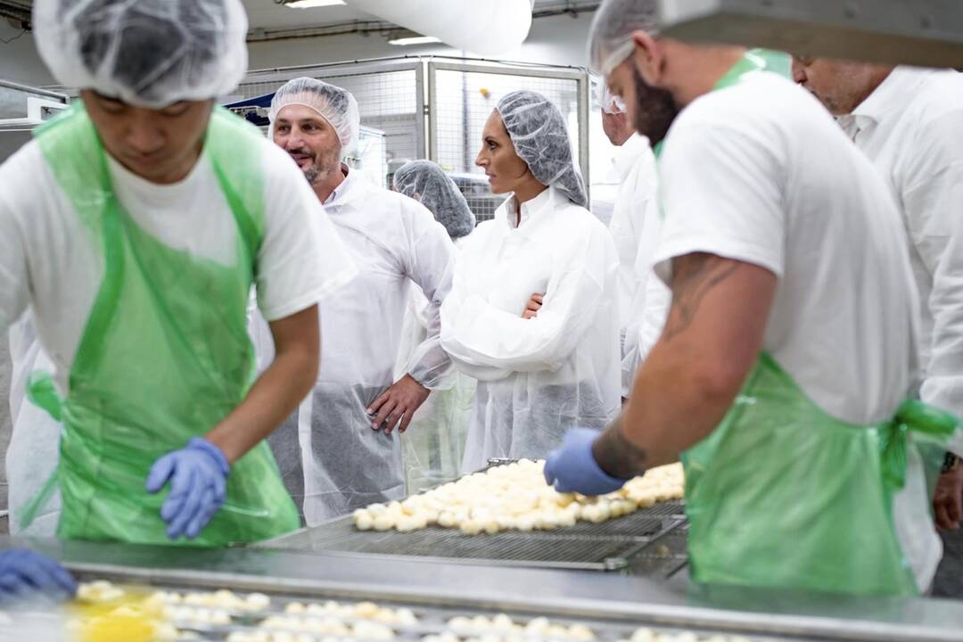 FOTO: Zástupcovia vlády SR navštívili Trenčiansky kraj, foto 6