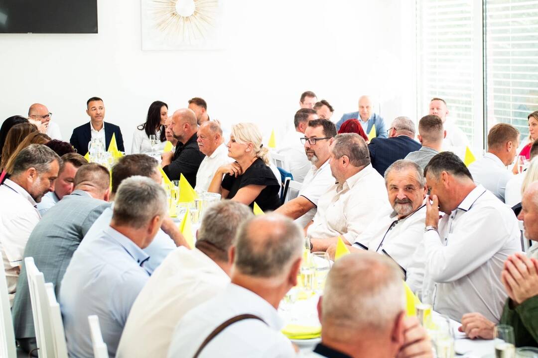 FOTO: Zástupcovia vlády SR navštívili Trenčiansky kraj, foto 9