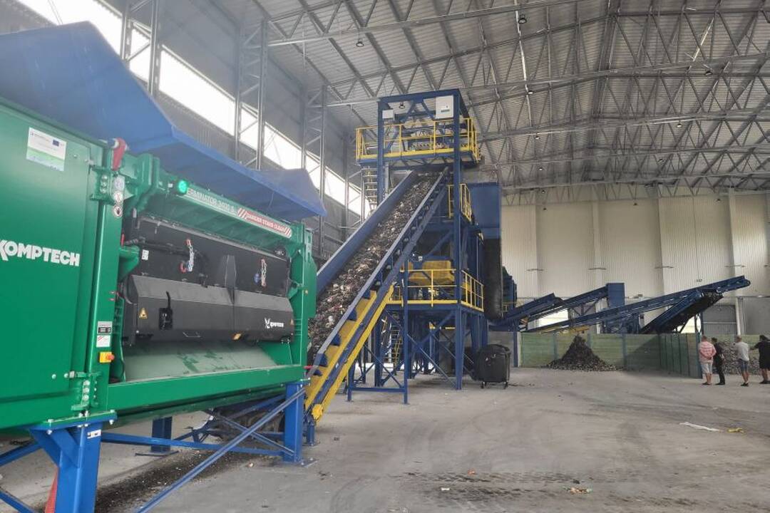 FOTO: V Partizánskom spustili novú triediacu linku na zmesový komunálny odpad, foto 3