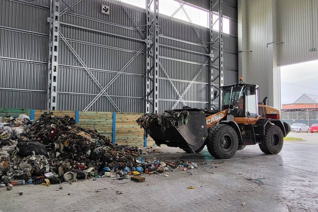 FOTO: V Partizánskom spustili novú triediacu linku na zmesový komunálny odpad, foto 5