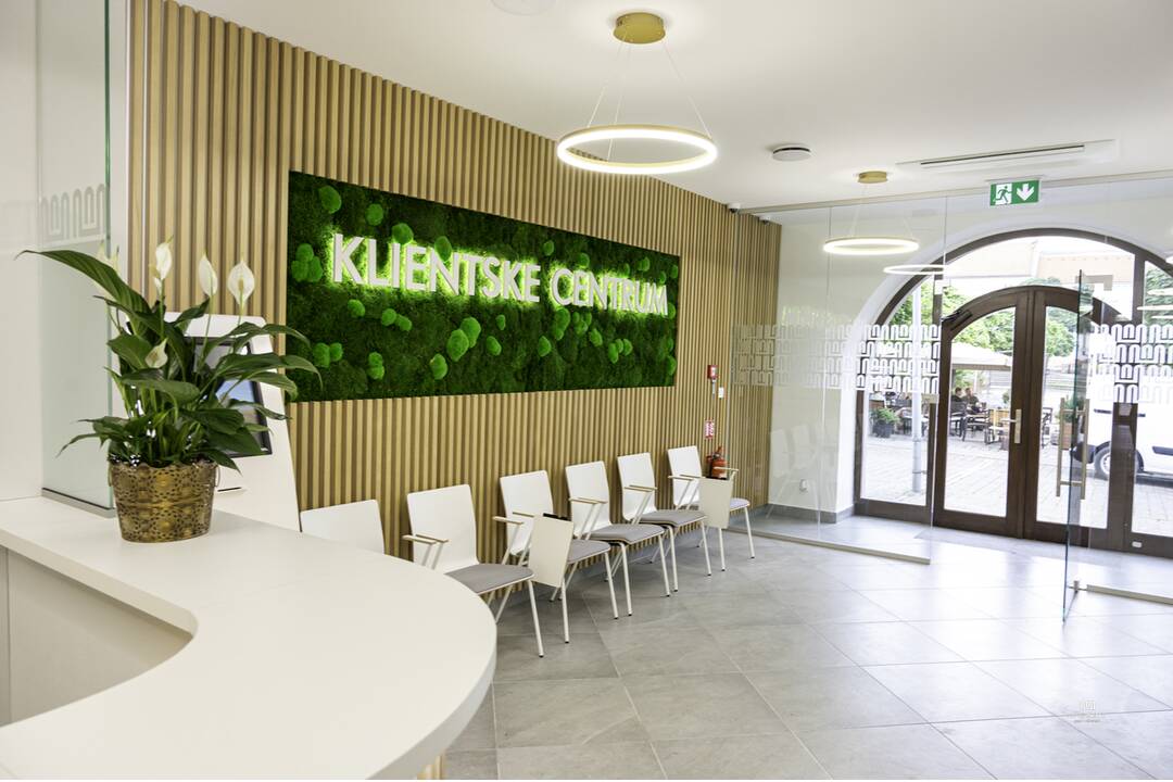 FOTO: V Novom Meste nad Váhom otvorili moderné klientske centrum. Obyvateľom má zjednodušiť proces vybavovania, foto 2