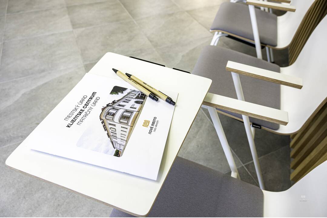 FOTO: V Novom Meste nad Váhom otvorili moderné klientske centrum. Obyvateľom má zjednodušiť proces vybavovania, foto 8