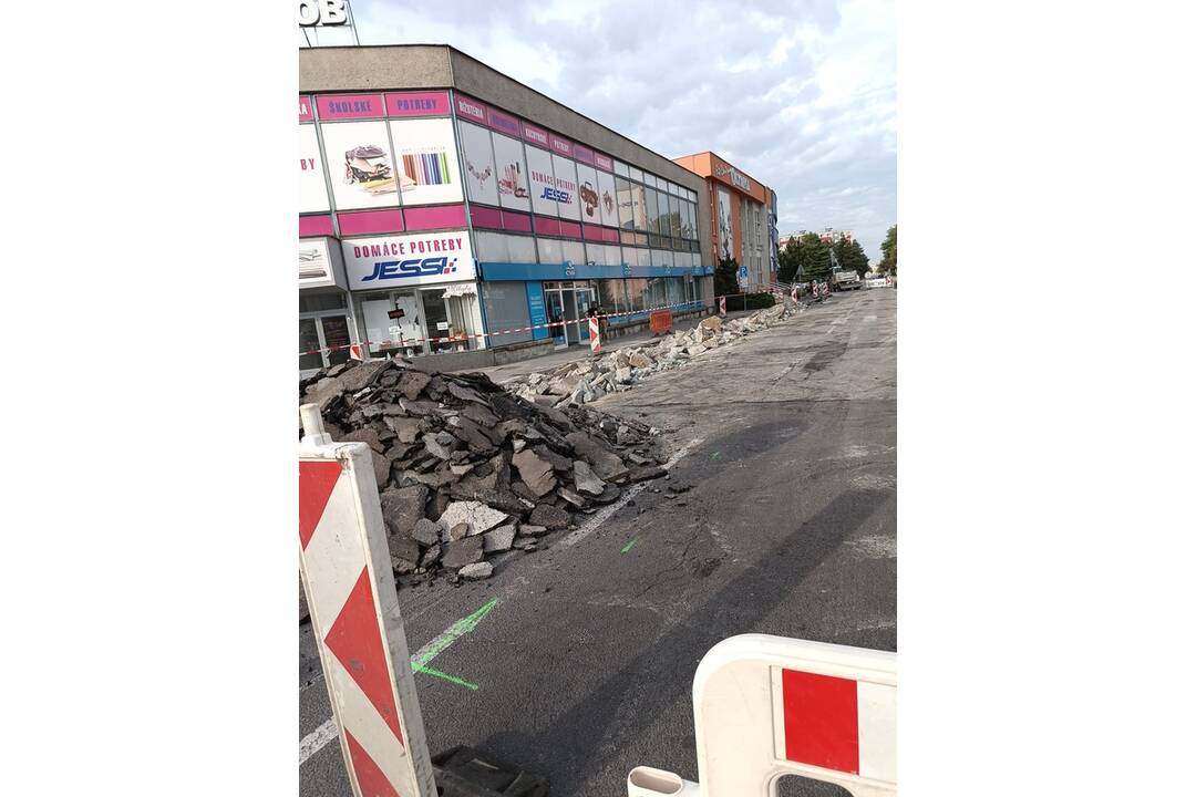 FOTO: Rekonštrukcia cesty v Partizánskom, foto 1