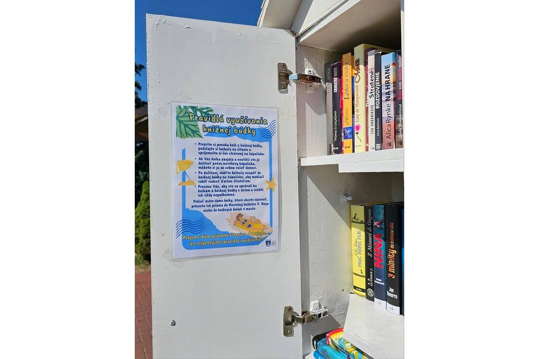 FOTO: Nová knižná búdka na kúpalisku v Púchove, foto 1