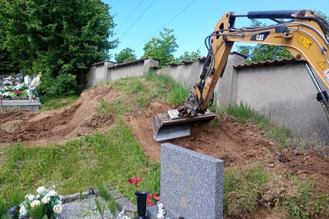 FOTO: Úpravy ilavských cintorínov, foto 1