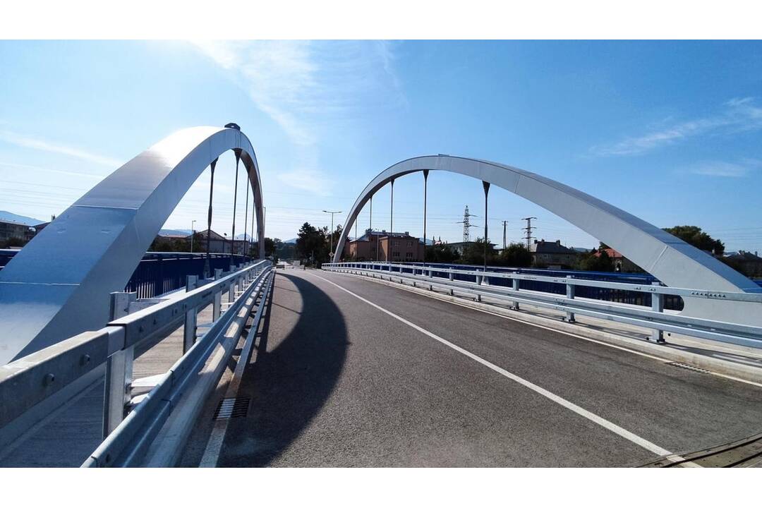 FOTO: Oprava cesty na sídlisku Sihoť v Ilave, foto 3