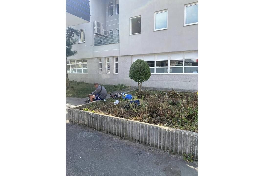 FOTO: Občania sa sťažujú na neporiadok v centre mesta, foto 3