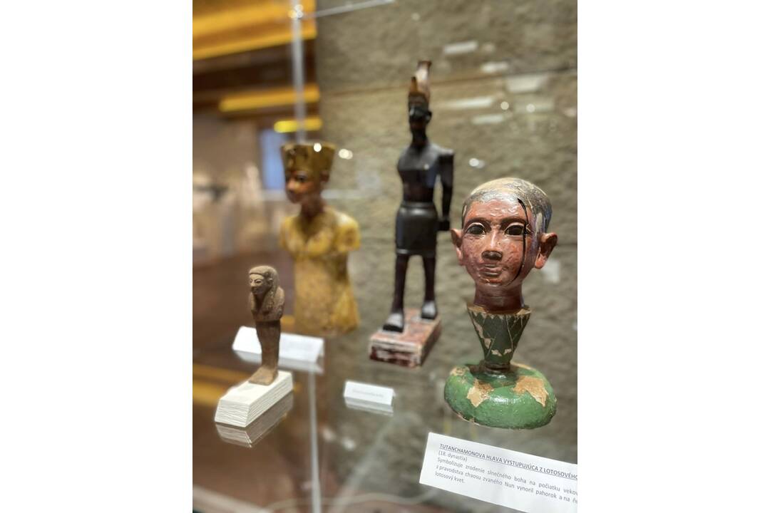 FOTO: Na Trenčianskom hrade vystavili zbierku o starovekom Egypte súkromného zberateľa z Handlovej, foto 3