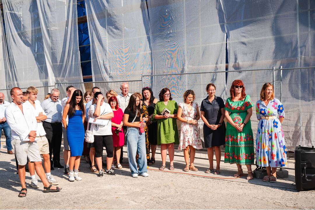 FOTO: Stredná škola v Novákoch prechádza rekonštrukciou, foto 5