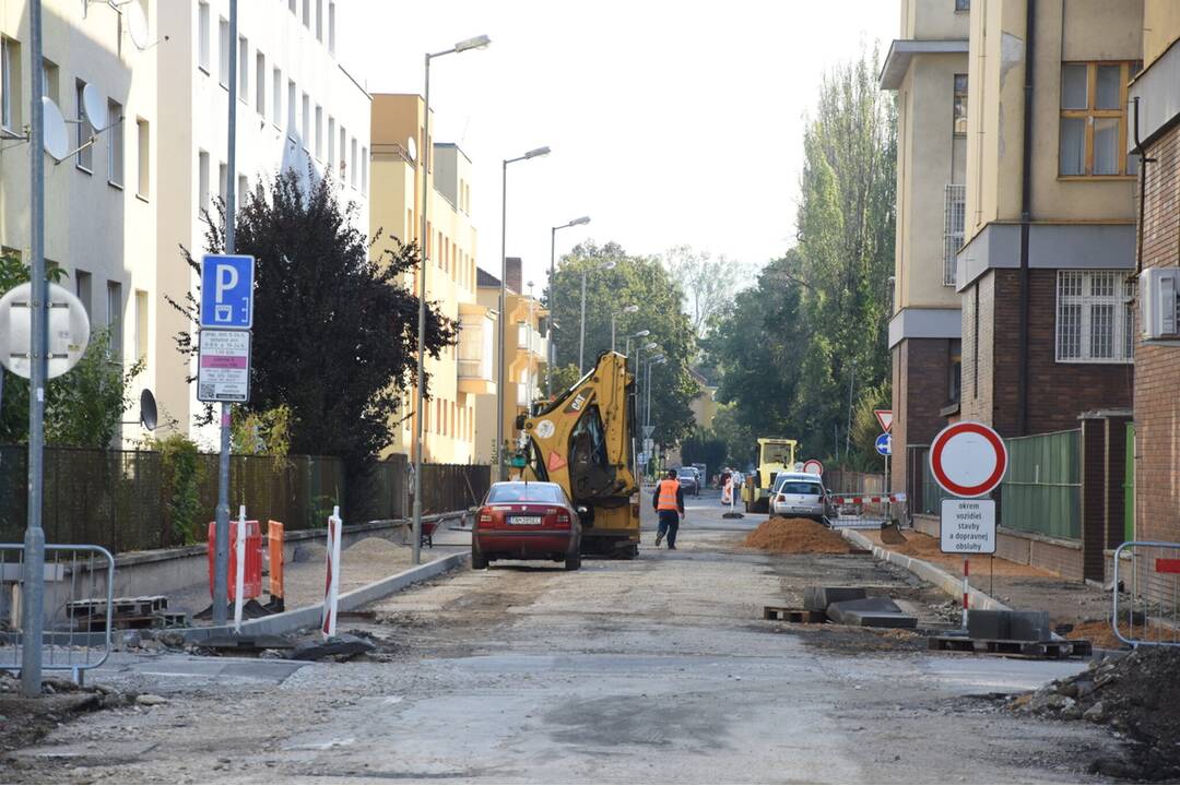FOTO: Opravy ciest v Trenčíne, foto 3