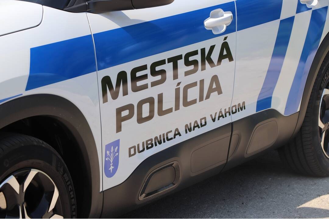 FOTO: Nové vozidlá mestskej polície v Dubnici, foto 7