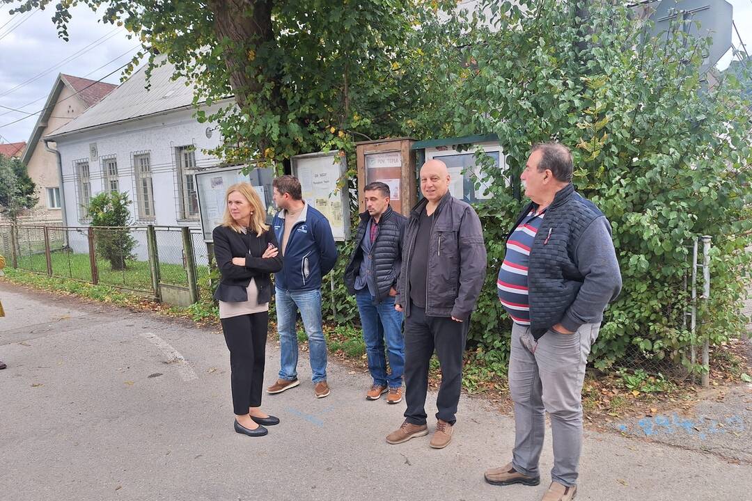 FOTO: Kontrolný deň v Považskej Teplej, kde sa začalo s piatou a šiestou etapu výstavby kanalizácie, foto 1