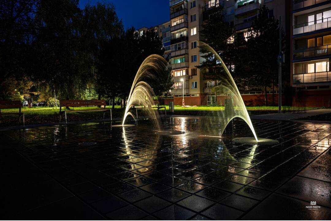 FOTO: Nová moderná fontána bude zdobiť sídlisko v Novom Meste nad Váhom, foto 11