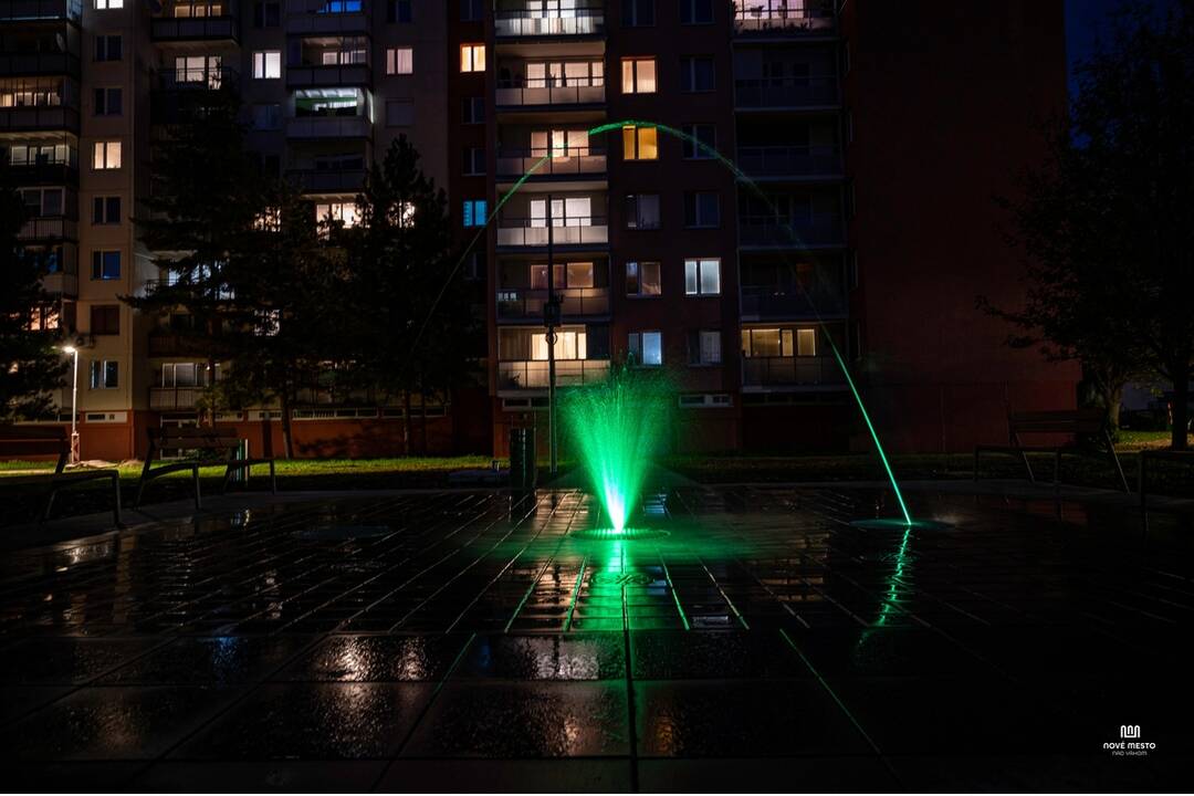 FOTO: Nová moderná fontána bude zdobiť sídlisko v Novom Meste nad Váhom, foto 13
