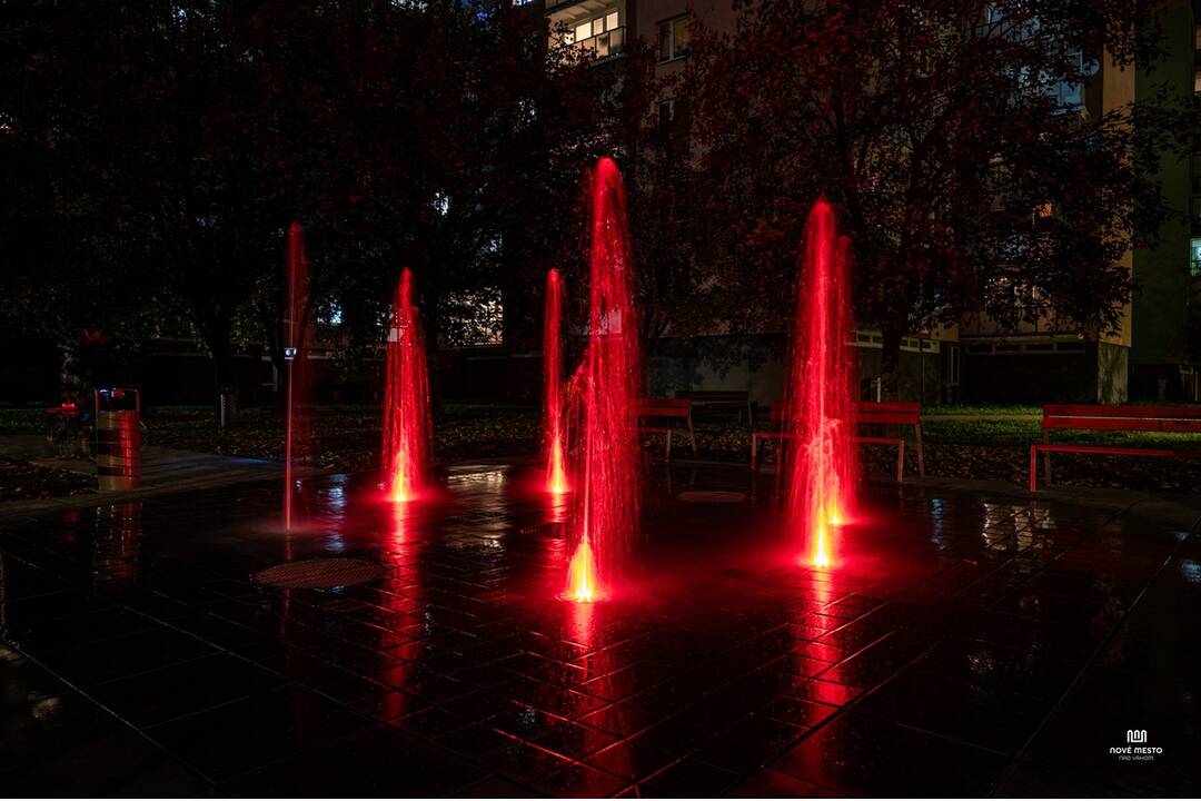 FOTO: Nová moderná fontána bude zdobiť sídlisko v Novom Meste nad Váhom, foto 15