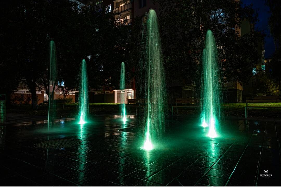 FOTO: Nová moderná fontána bude zdobiť sídlisko v Novom Meste nad Váhom, foto 18