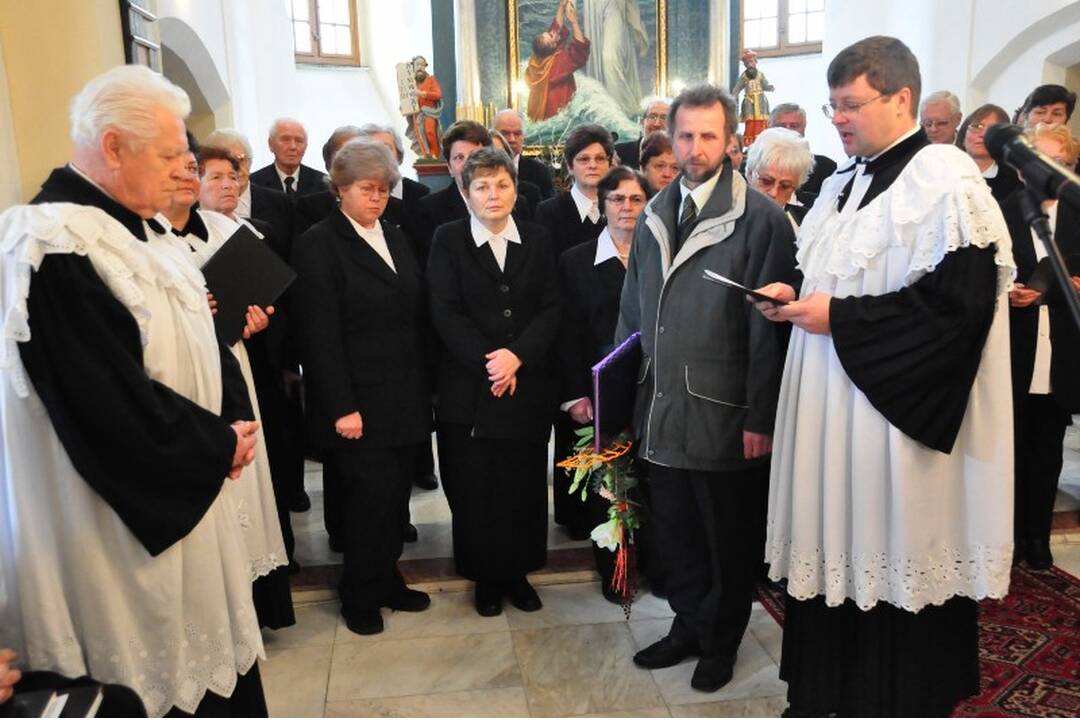 FOTO: Veriacich navždy opustil výnimočný človek, farár Milan Kubík, foto 3