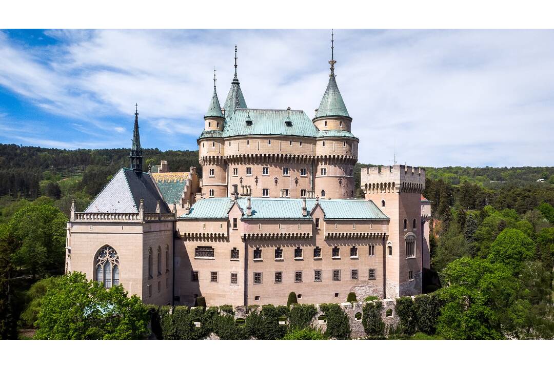 FOTO:  Riaditeľ v Bojnickom múzeu bude musieť prepúšťať zamestnancov , foto 4