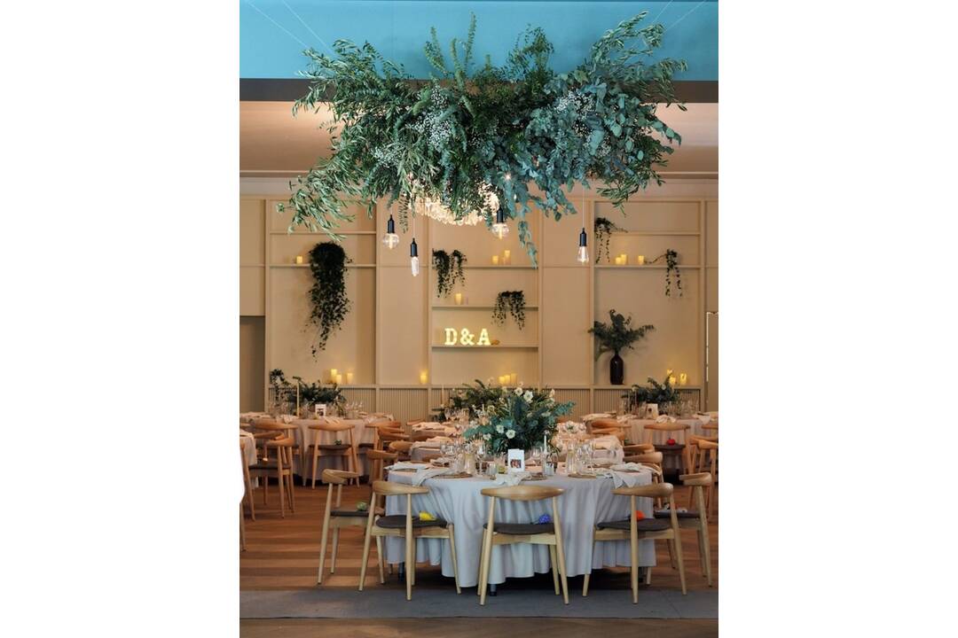 FOTO: Po neúspešných dražbách má Kursalon majiteľa , foto 1