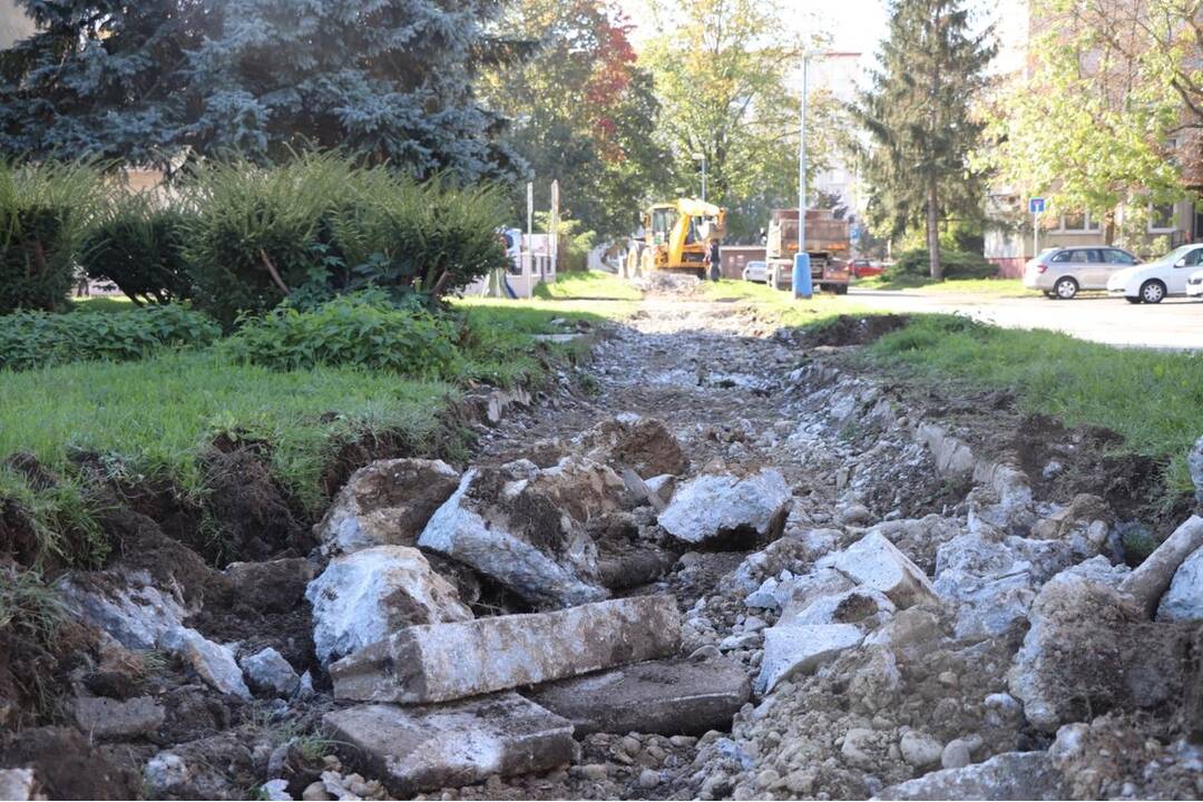 FOTO: Rekonštrukcia chodníkov v Dubnici nad Váhom, foto 4