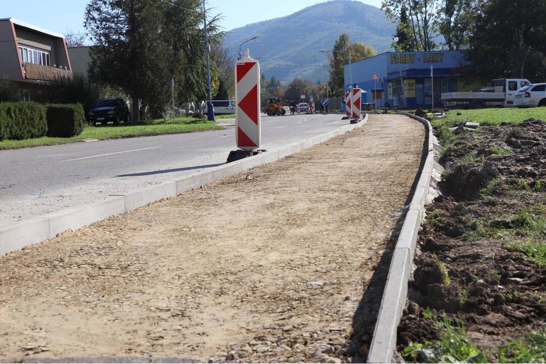 FOTO: Rekonštrukcia chodníkov v Dubnici nad Váhom, foto 5