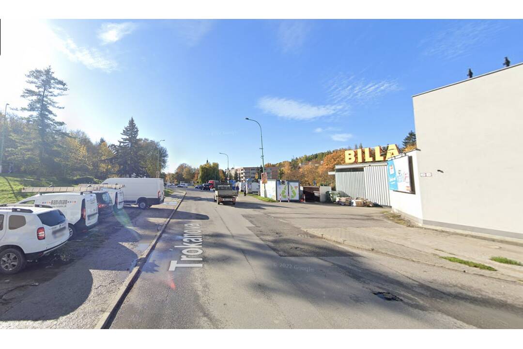 FOTO: Vyťažená ulica na Myjave je v havarijnom stave. Jej oprava potrvá ešte mesiace, foto 3