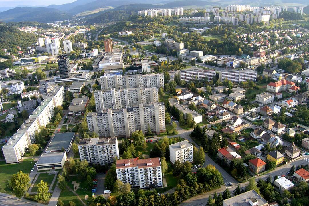 FOTO: Prvá etapa regulovaného parkovania v Považskej Bystrici začne platiť od nového roka, foto 3