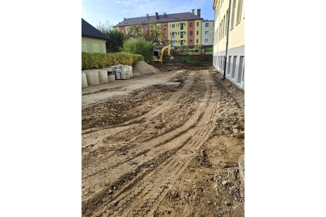 FOTO: Rekonštrukcia Hviezdoslavovej ulice v Ilave, foto 4