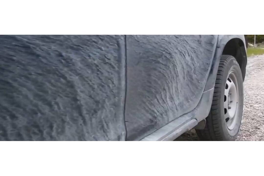 FOTO: Mojtínčania sú kvôli znečisteným cestám už zúfalí, vinník sľubuje nápravu, foto 6