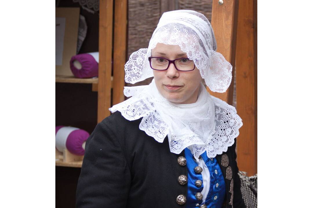 FOTO: Majsterkou ľudovej umeleckej výroby sa stala brezovská čipkárka, foto 4