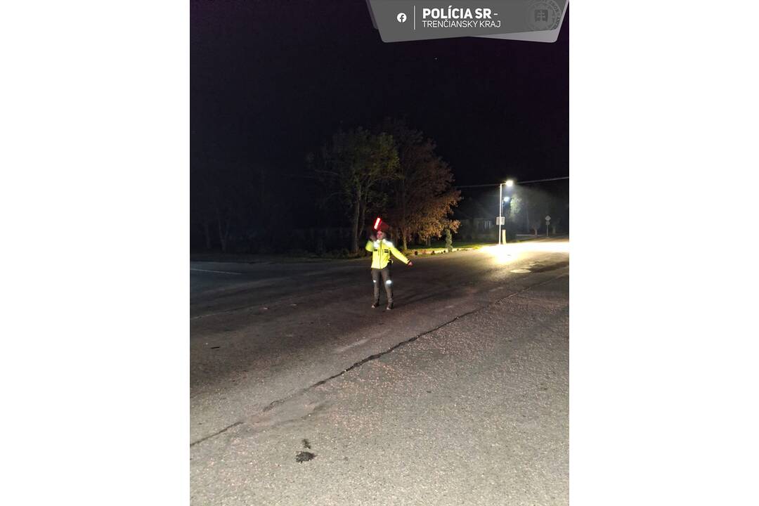 FOTO: Polícia si posvietila na vodičov z Bánoviec nad Bebravou, foto 2