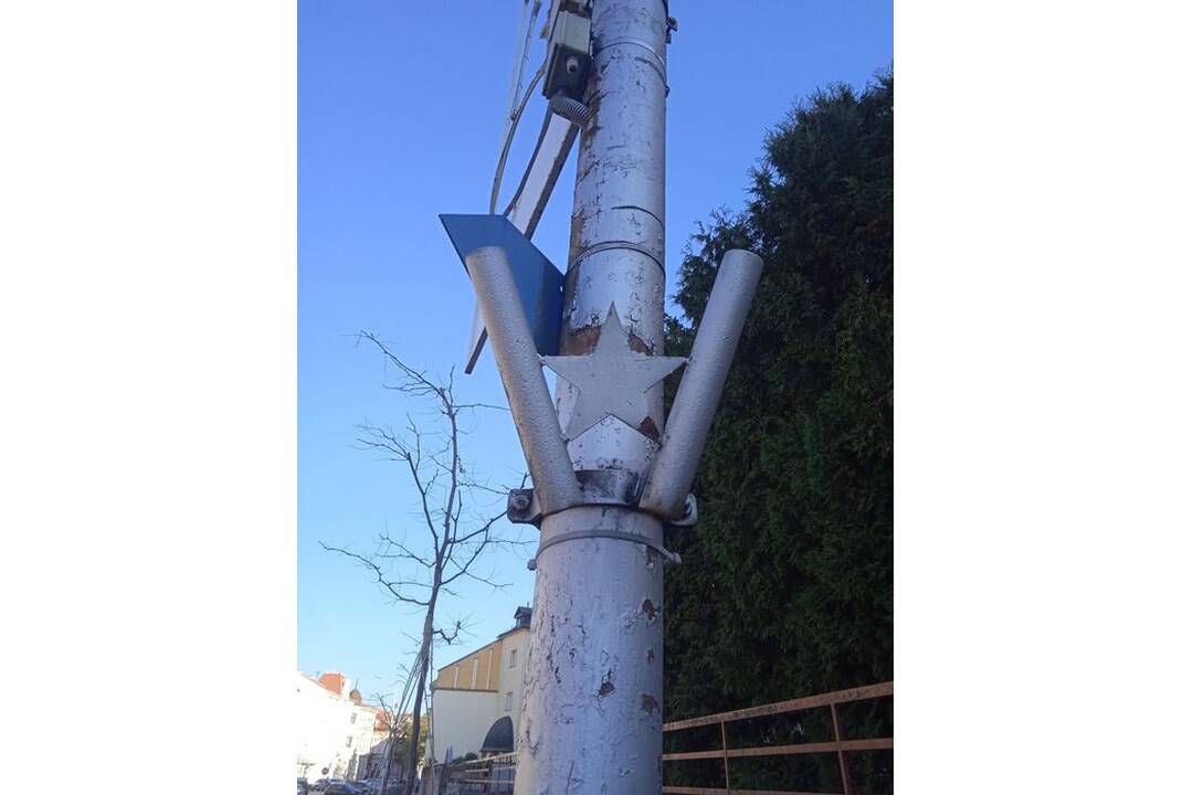 FOTO: Symboly socializmu sa ešte občas v Trenčíne dajú nájsť , foto 1