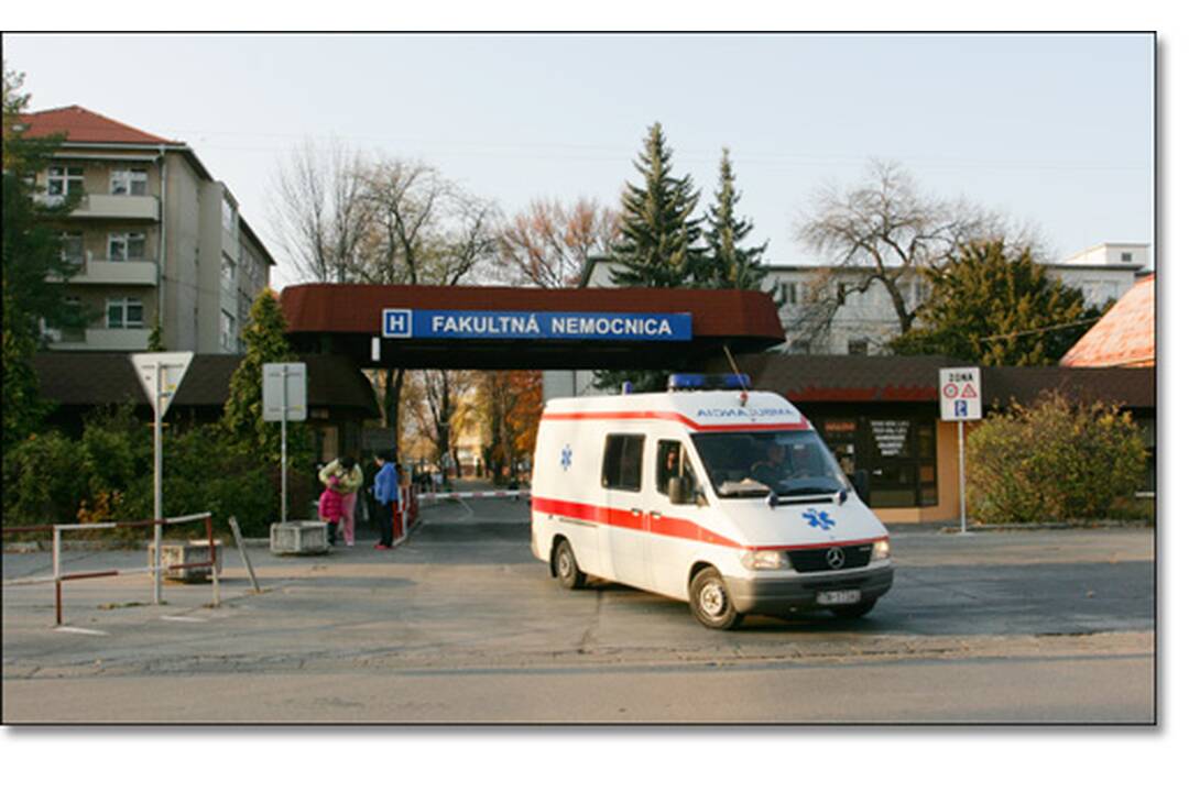 FOTO: Nové vedenie trenčianskej nemocnice, preberá nemocnicu počas hromadných výpovedí, foto 5