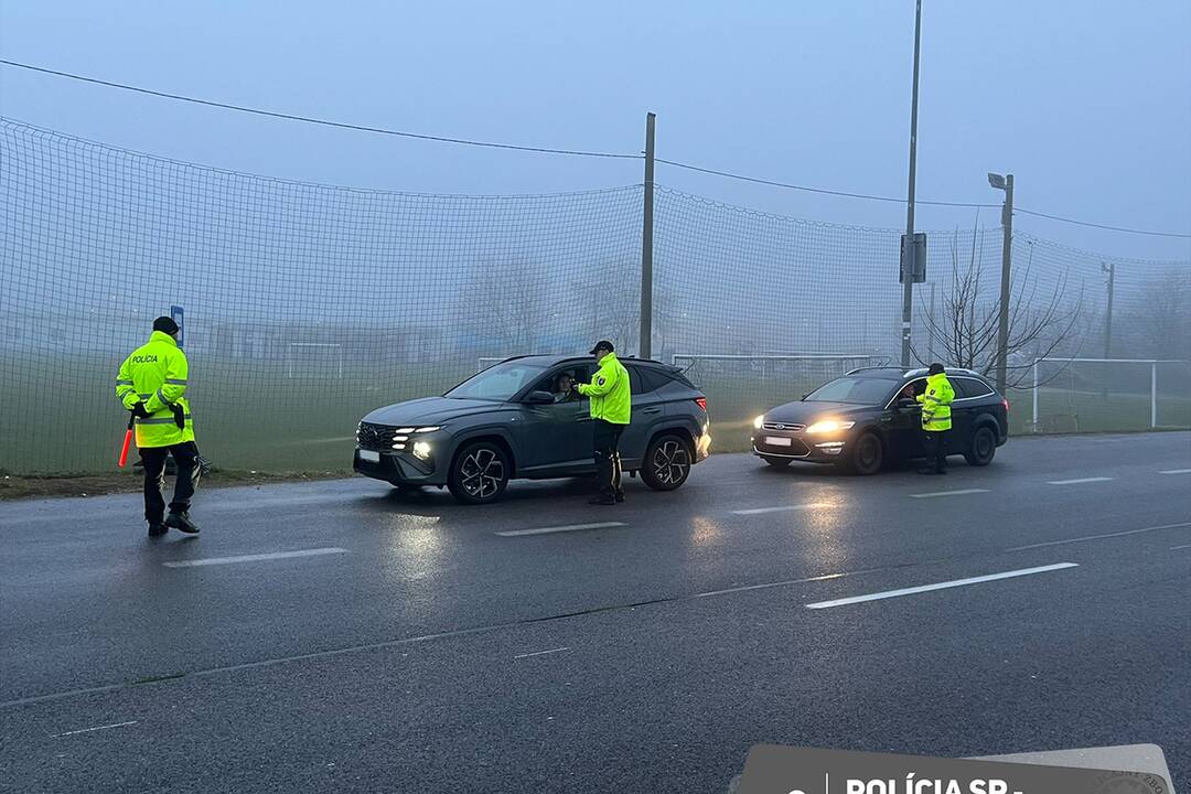 FOTO: Policajné kontroly v Trenčianskom kraji odhalili šoférov pod vplyvom alkoholu, foto 1