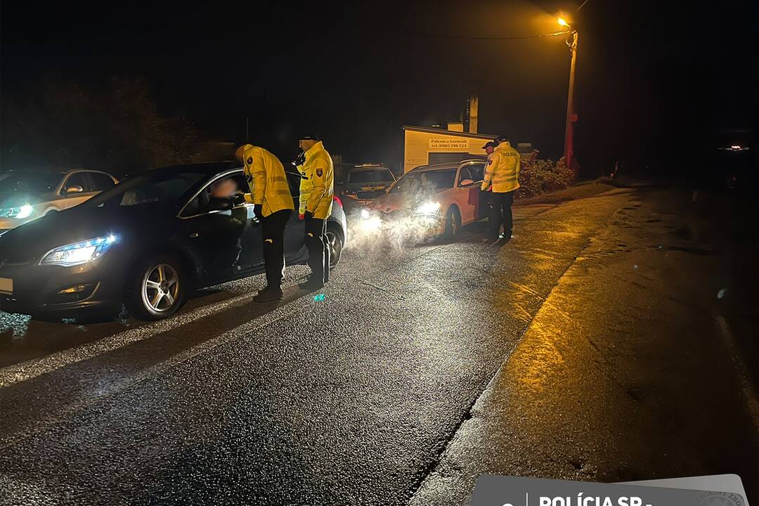 FOTO: Policajné kontroly v Trenčianskom kraji odhalili šoférov pod vplyvom alkoholu, foto 4