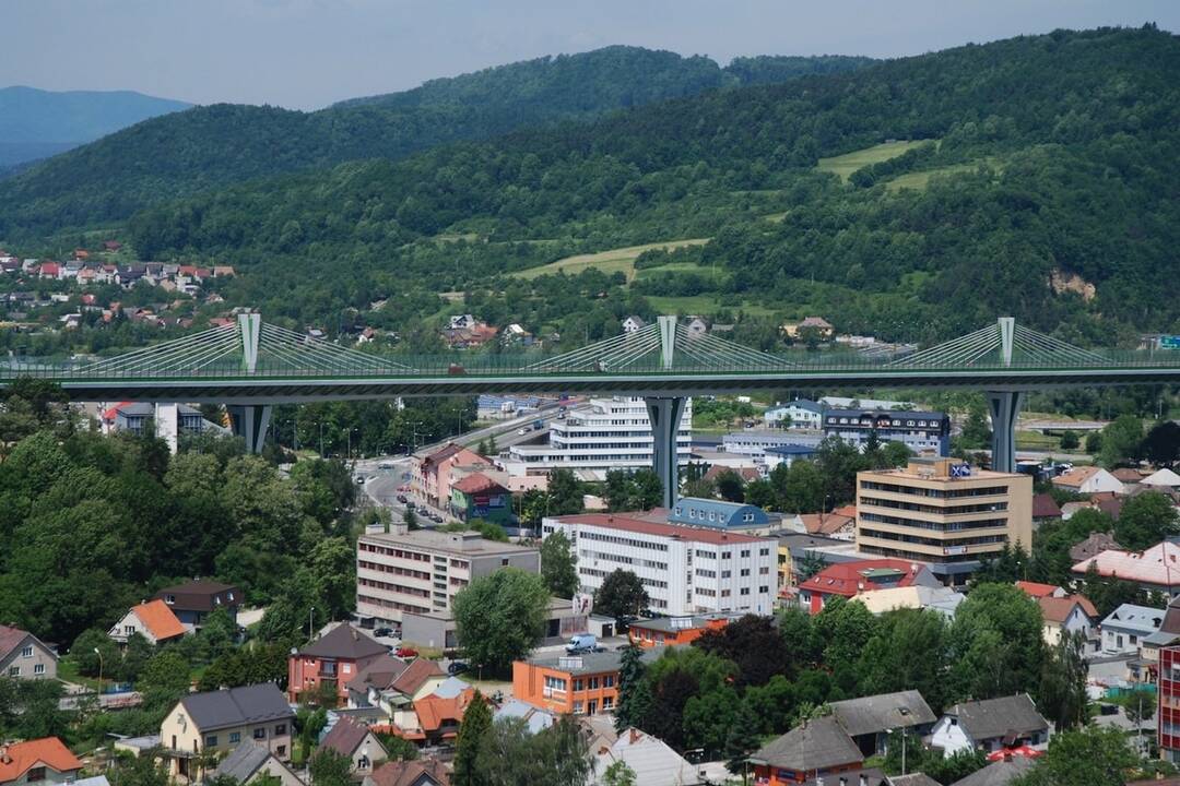 FOTO: V Považskej Bystrici obmedzia dĺžku státia na parkovisku , foto 5