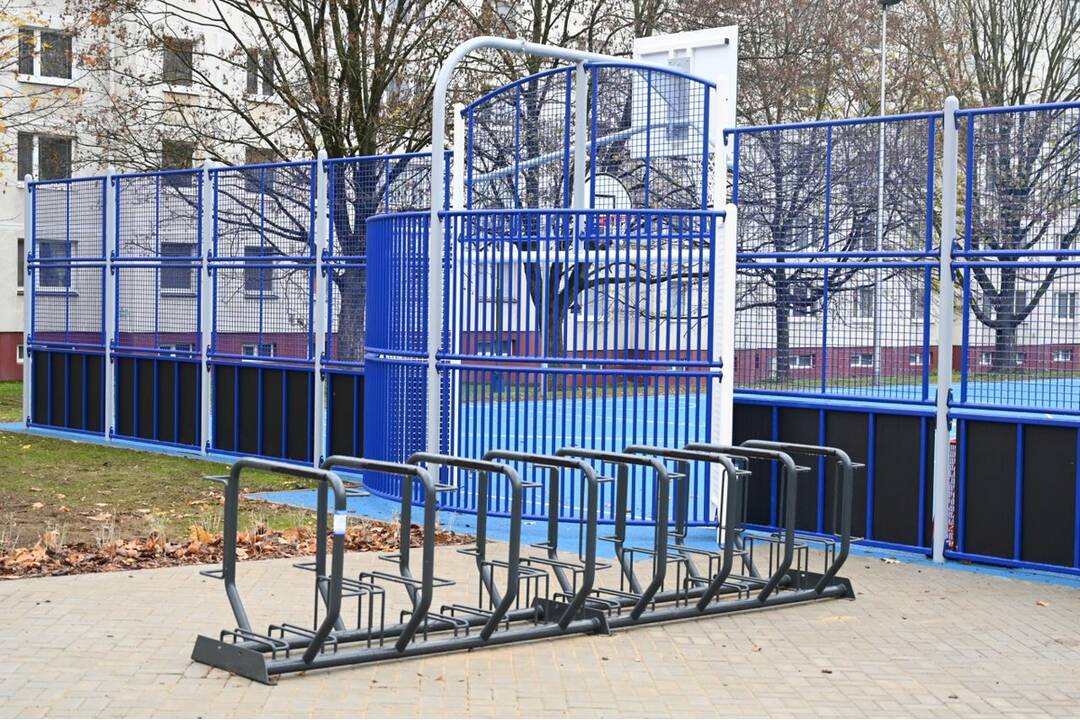 FOTO: Dubničania sa tešia z moderných a zrekonštruovaných športovísk, foto 15