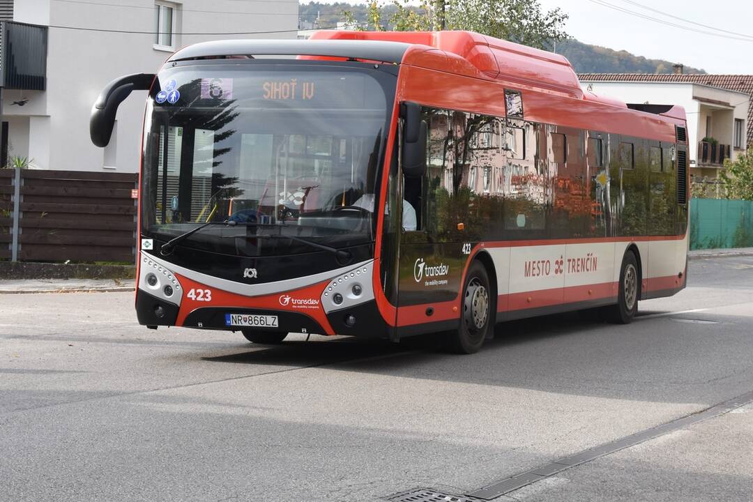 FOTO: Trenčania upozorňujú na správanie šoférov MHD, foto 2